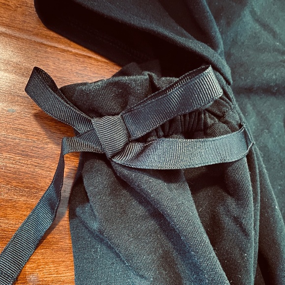 NWT Black maternity cold shoulder sweatshirt - Picture 3 of 5